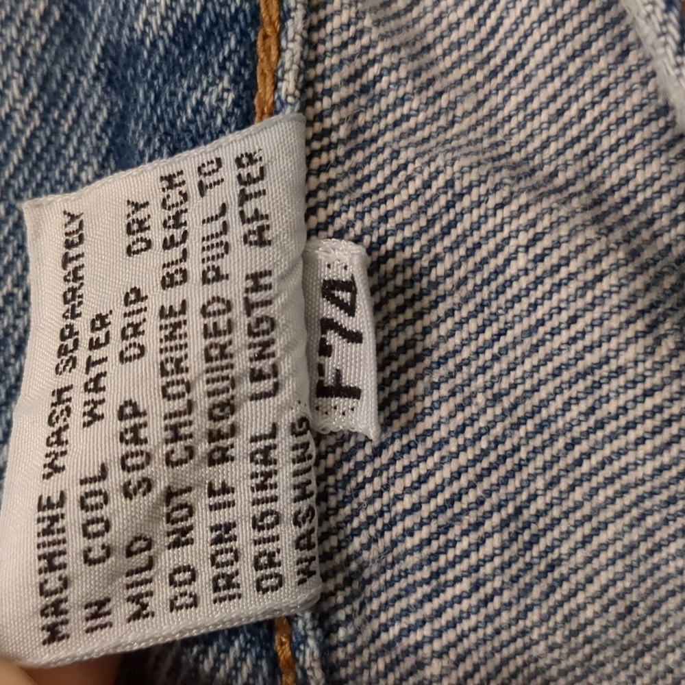 Bill Blass Petite Jeans, Size 8P - Picture 9 of 15